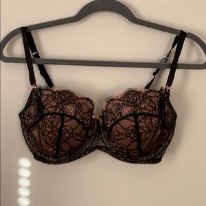 Btemptd by Wacoal black lace bra 34 DDD